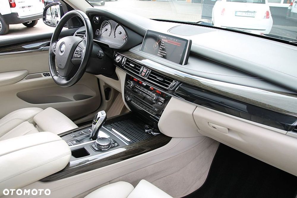 BMW X5 xDrive30d - 26