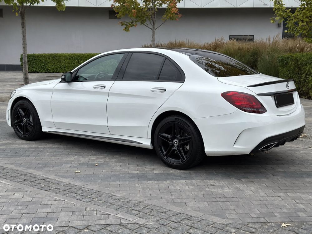 Mercedes-Benz Klasa C 200 4Matic 9G-TRONIC AMG Line - 5