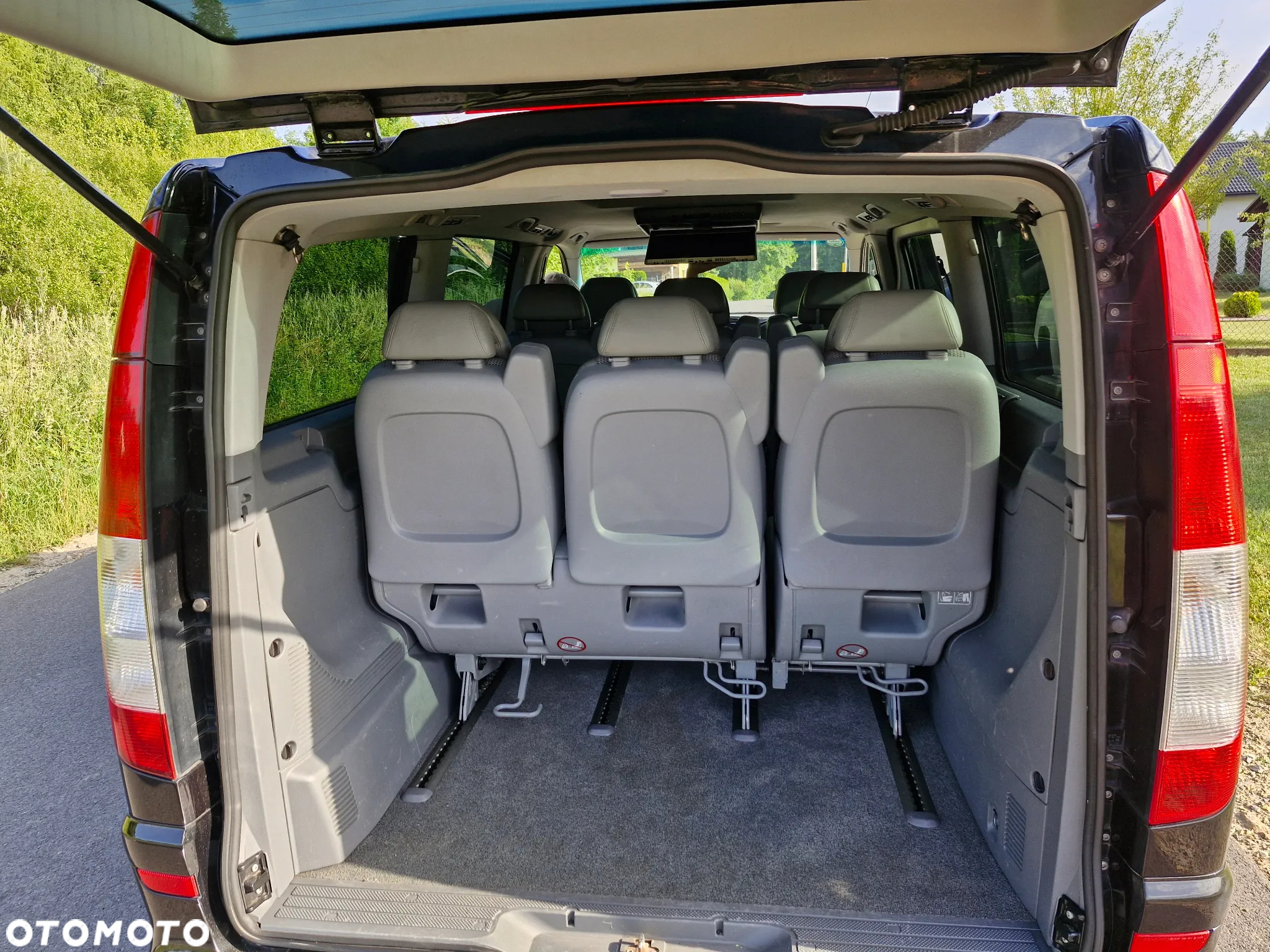 Mercedes-Benz Viano - 22