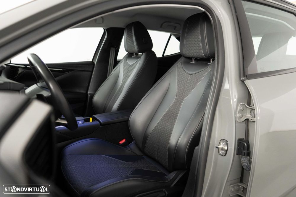 DS DS4 E-Tense Trocadero Cross EAT8 - 8