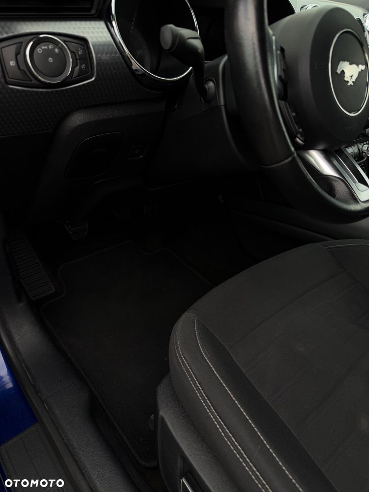 Ford Mustang 2.3 EcoBoost - 16