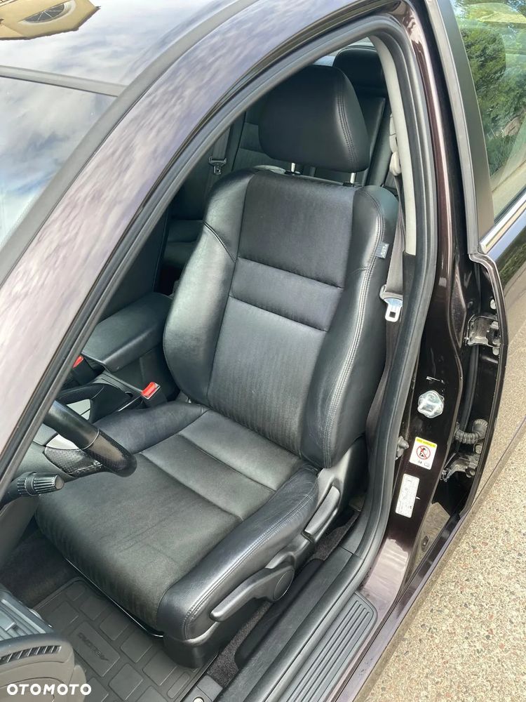 Honda Accord 2.0 Executive - 12