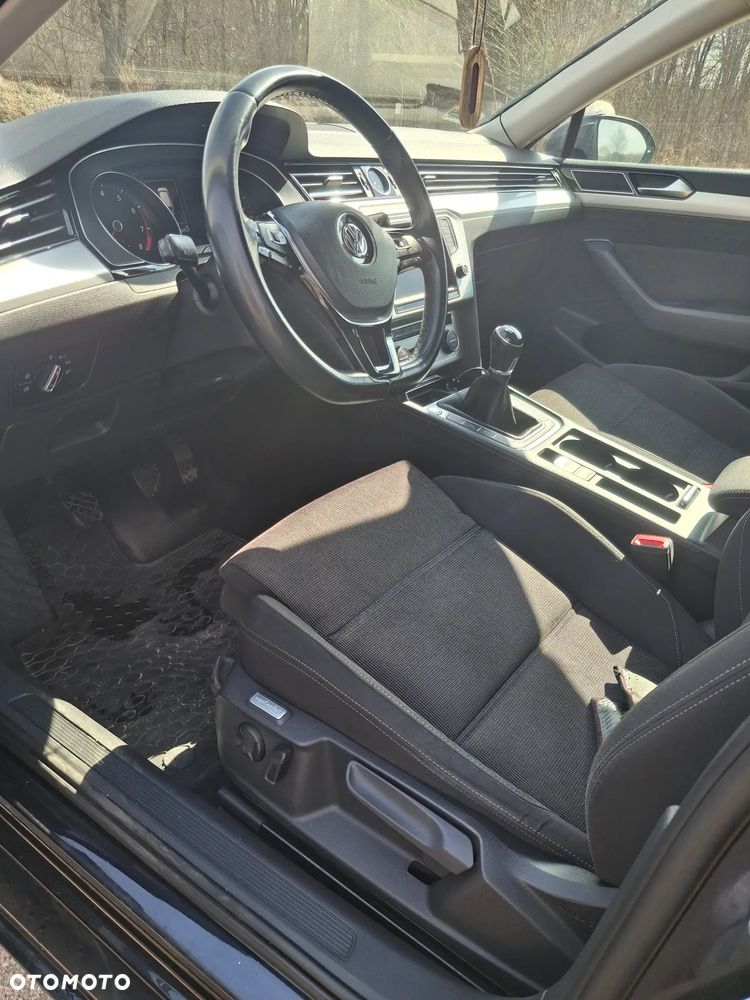 Volkswagen Passat 1.8 TSI BMT Comfortline - 12