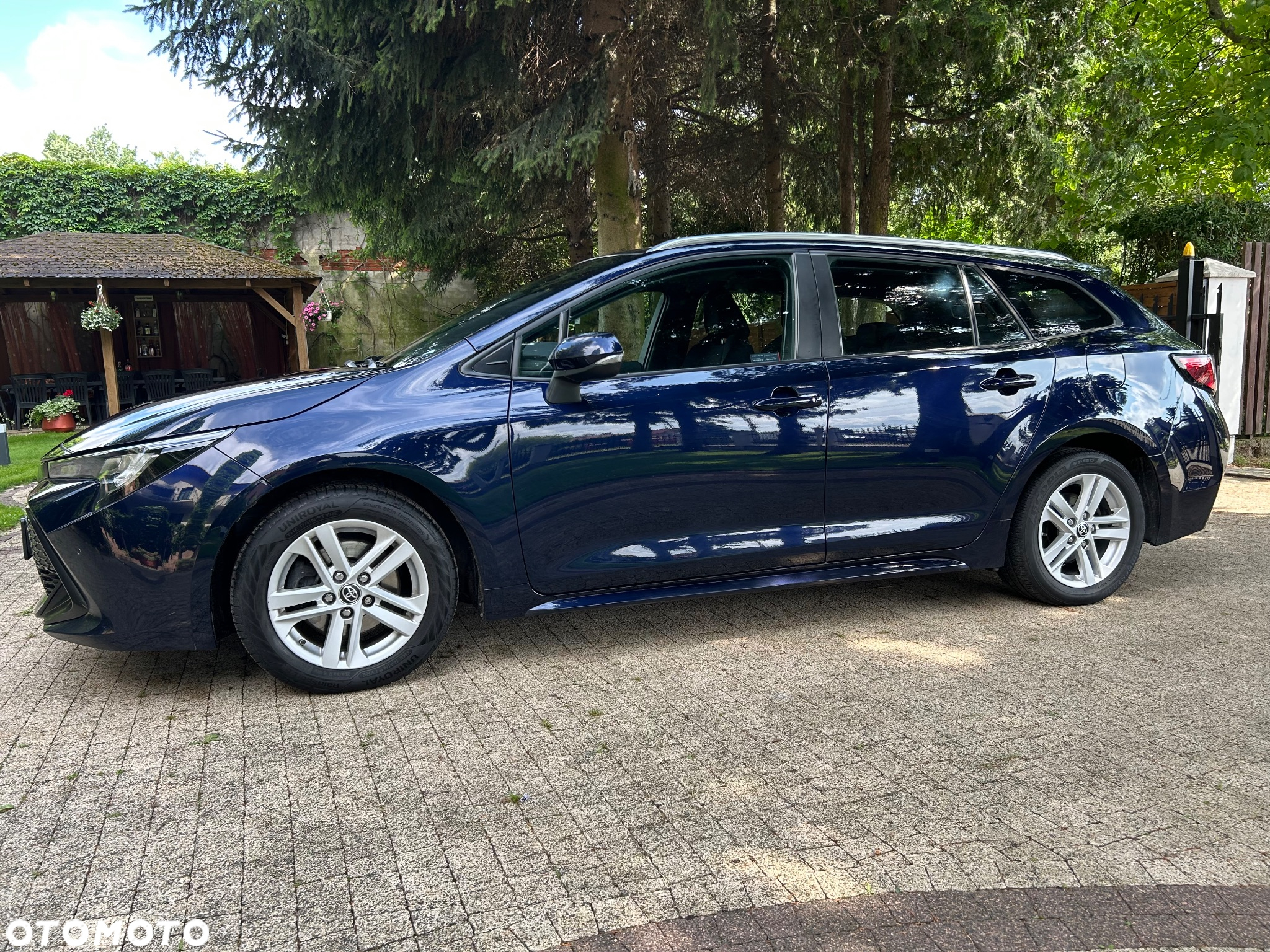 Toyota Corolla 2.0 Hybrid Comfort - 2