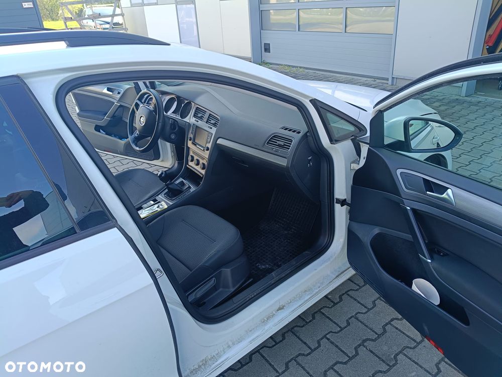 Volkswagen Golf 1.6 TDI BlueMotion Trendline - 6