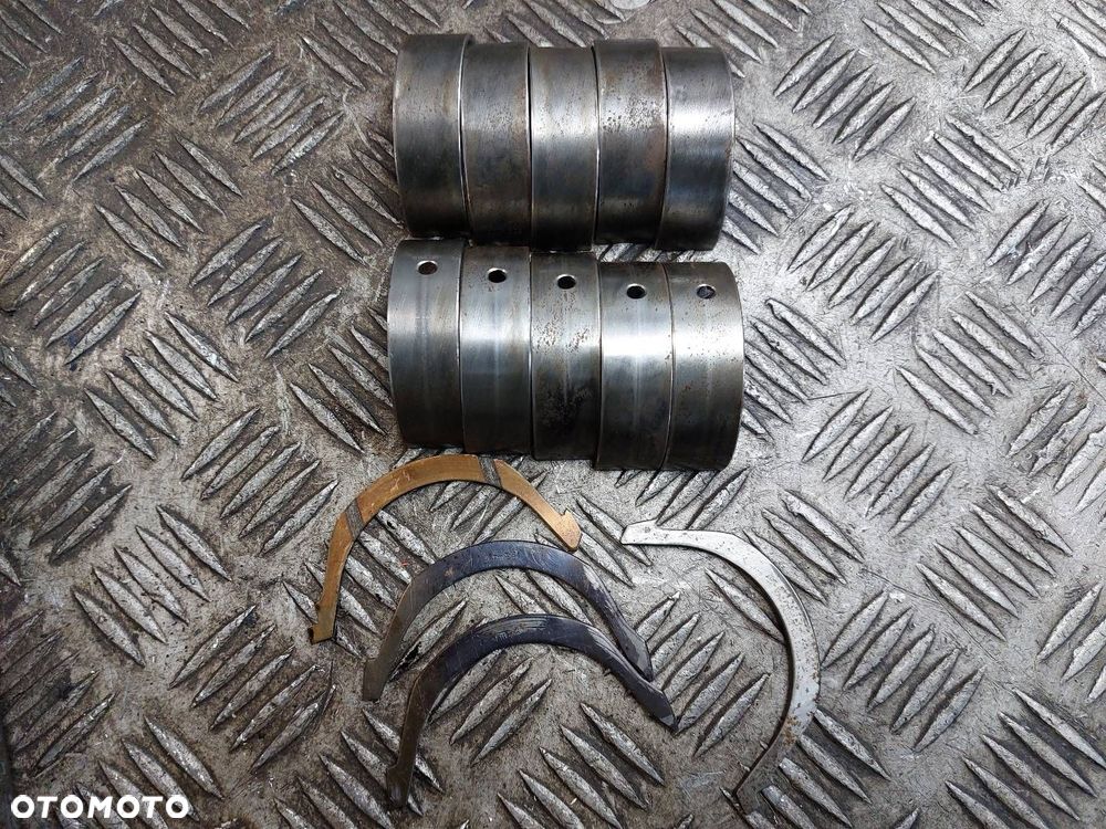 WAŁ KORBOWY TOYOTA COROLLA E11 1.9 D 1WZ - 4