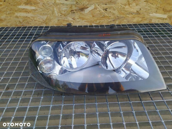 LAMPA PRAWA REFLEKTOR PRAWY EUROPA VW SHARAN I LIFT 0301182212