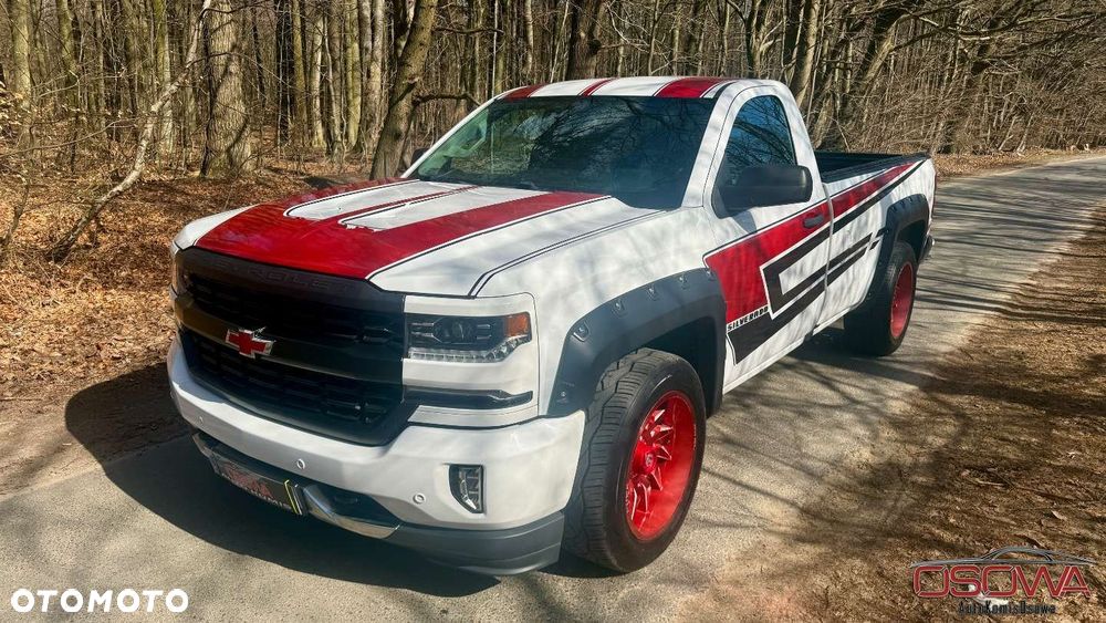Chevrolet Silverado - 33
