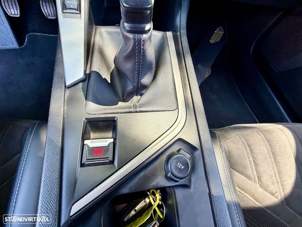 Peugeot 308 1.2 PureTech Allure Pack - 49