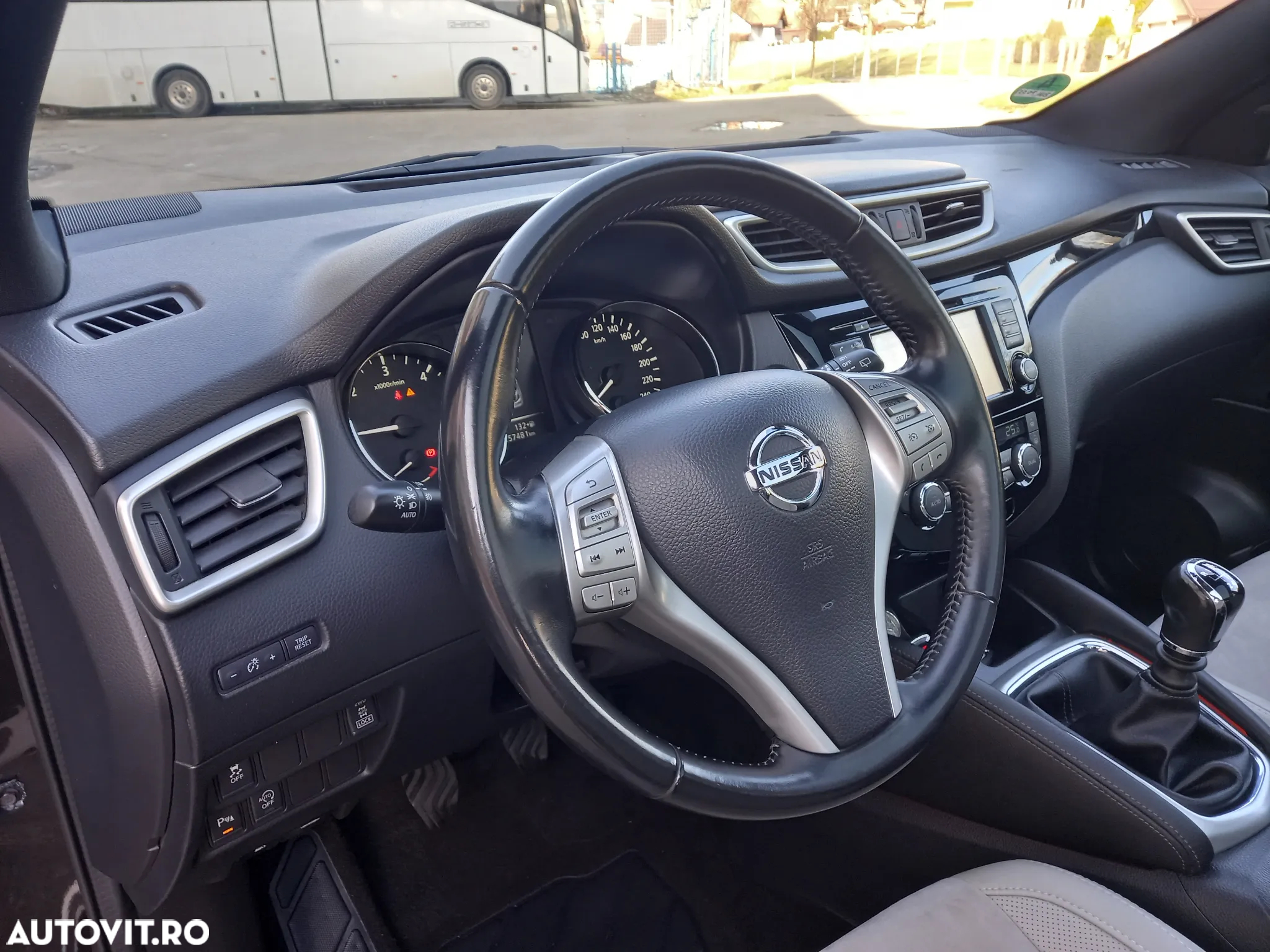 Nissan Qashqai 1.6 DCI Start/Stop 4X4-i Tekna - 12