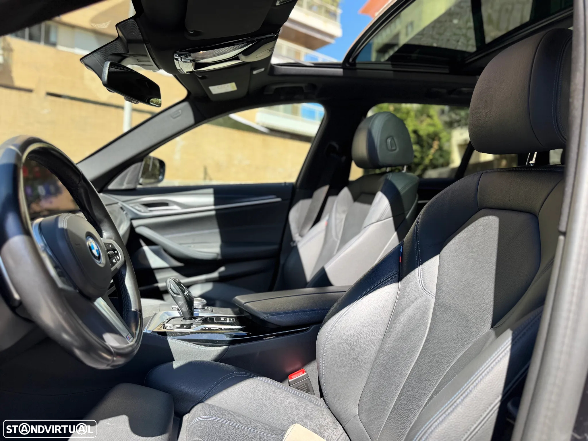 BMW 530 e Pack Desportivo M - 9