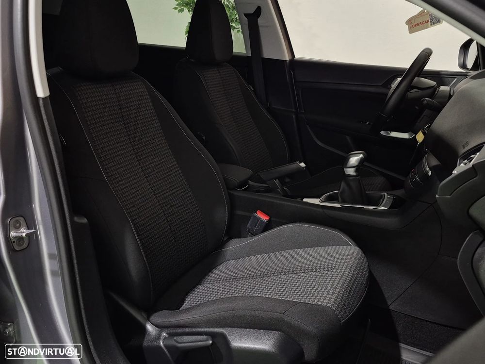 Peugeot 308 1.6 BlueHDi Allure J17 - 15