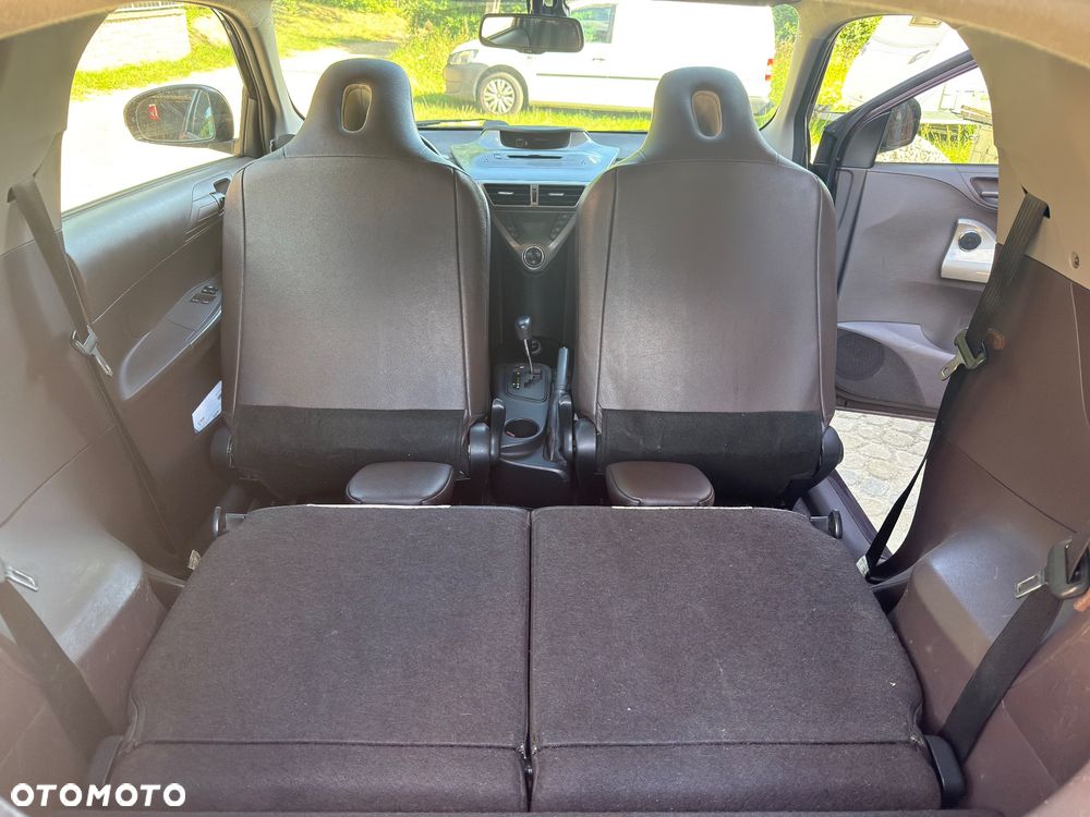 Toyota iQ 1.0 Sol EU5 CVT - 16