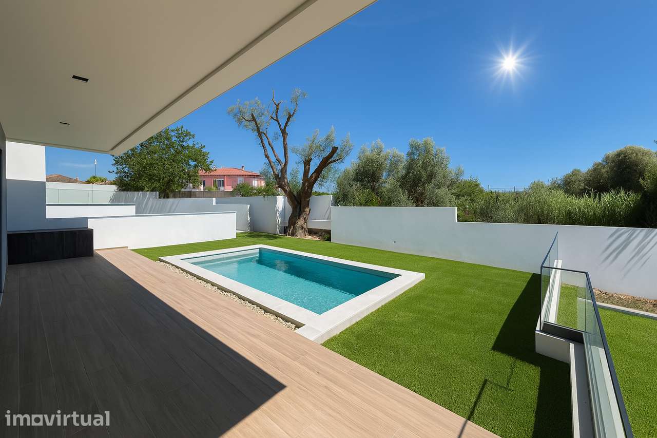Moradia T4 com piscina em Condomínio Privado | Alcabideche - Grande imagem: 2/34