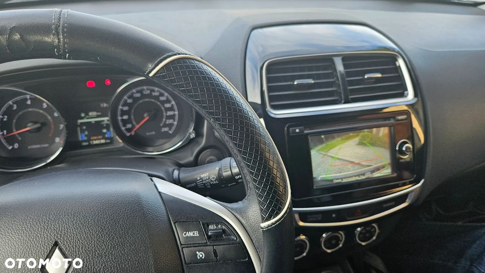Mitsubishi ASX - 12