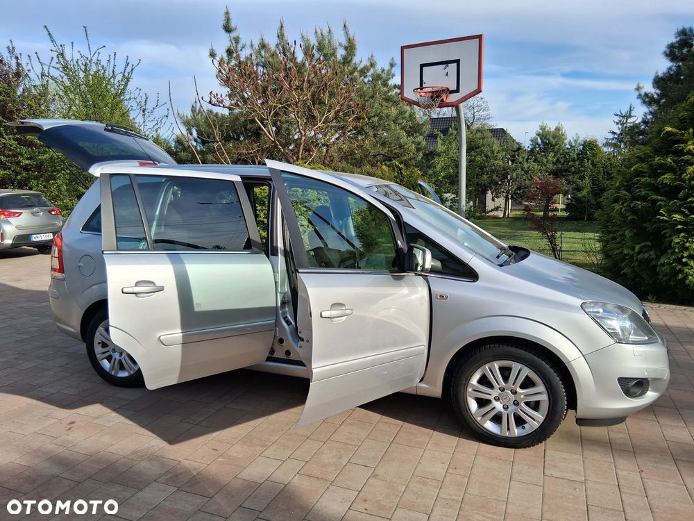 Opel Zafira 1.8 Family Plus - 16