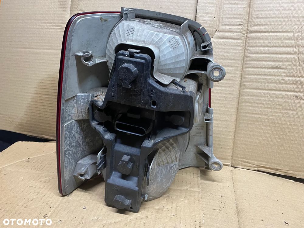 LAMPA TYLNA PRAWA VW TOURAN 1T0945096N 1T0945112K - 6