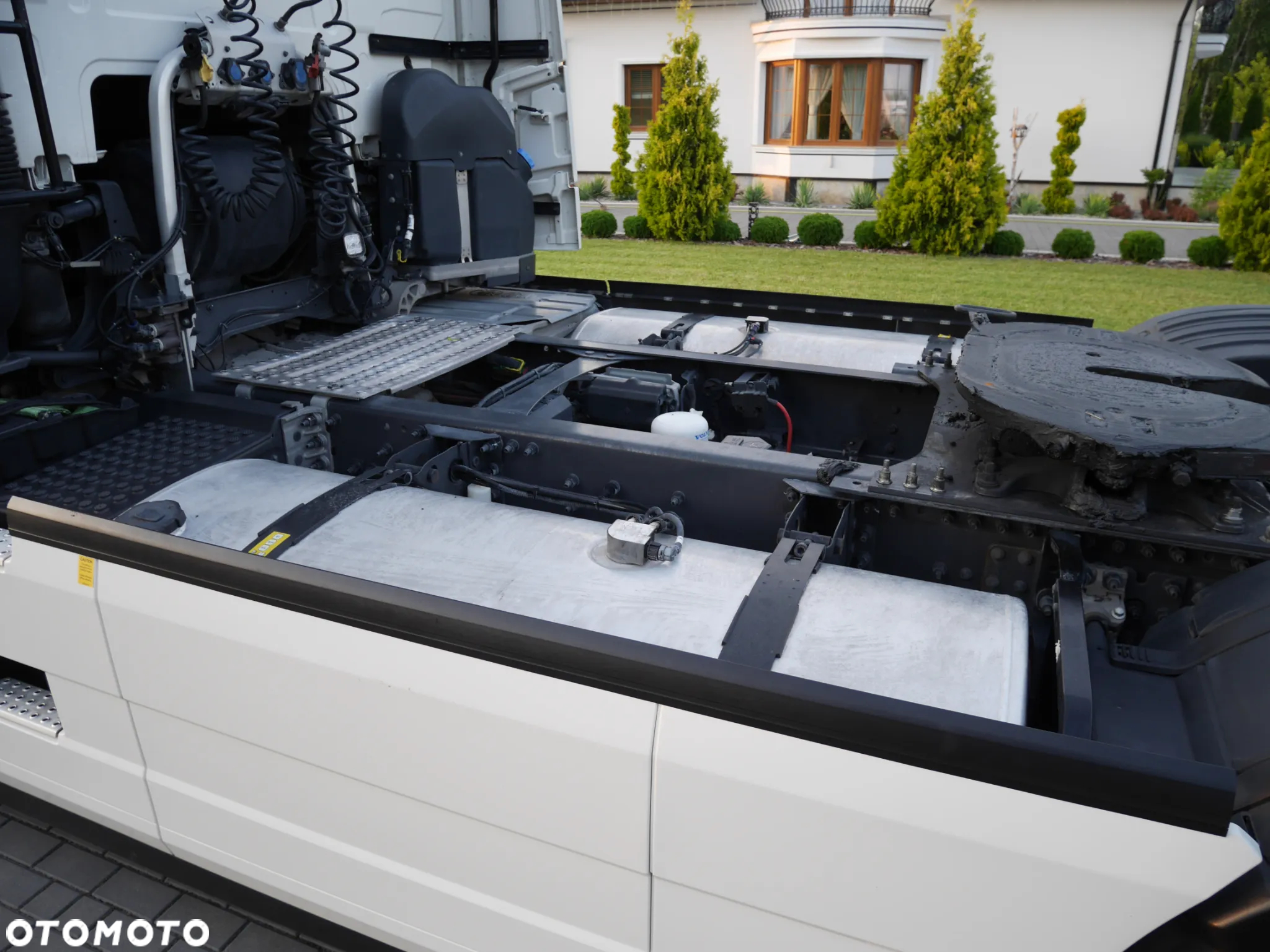Volvo FH 16 750 KM/ XXL / FULL OPCJA/ STANDARD/ EURO-6 - 11