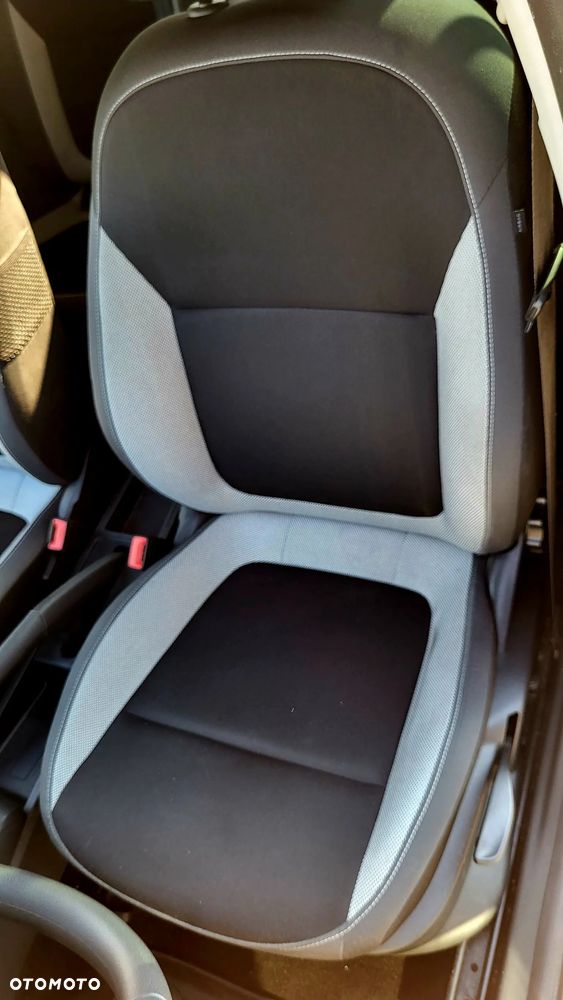 Skoda Fabia 1.0 Ambition - 10