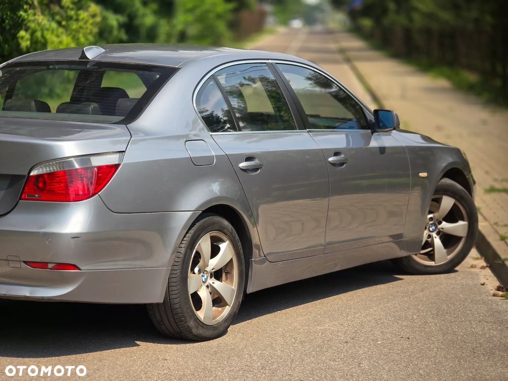 BMW Seria 5 525i - 41