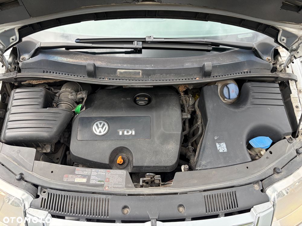 Volkswagen Sharan - 8