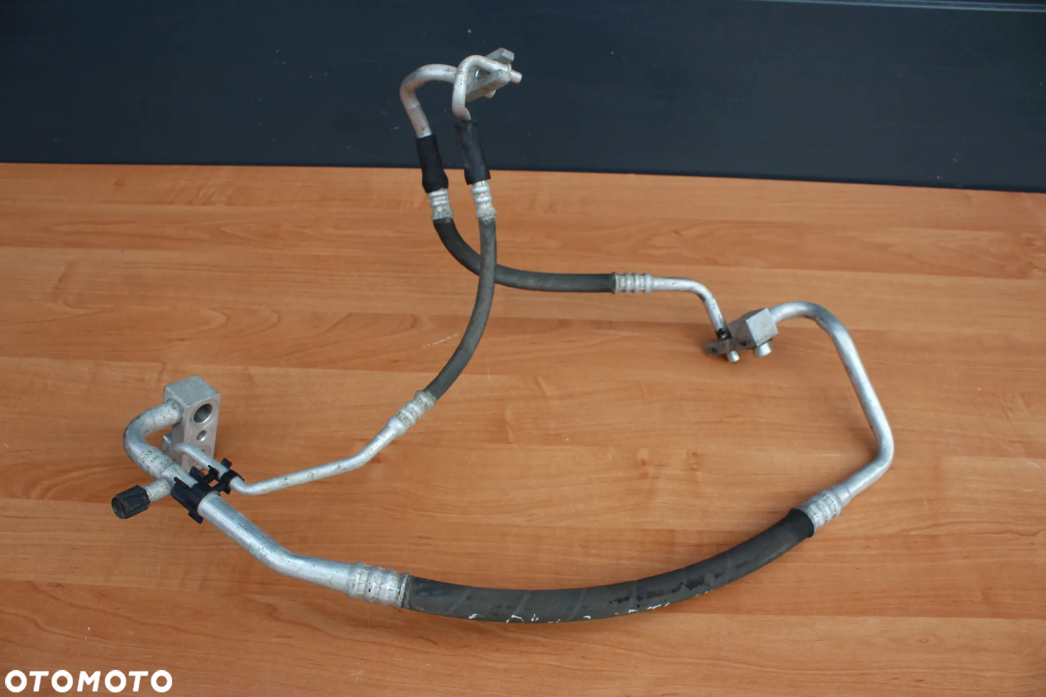 PRZEWÓD PRZEWODY RURKI KLIMATYZACJI OPEL CORSA D 1.3 CDTI 13203334 - 2