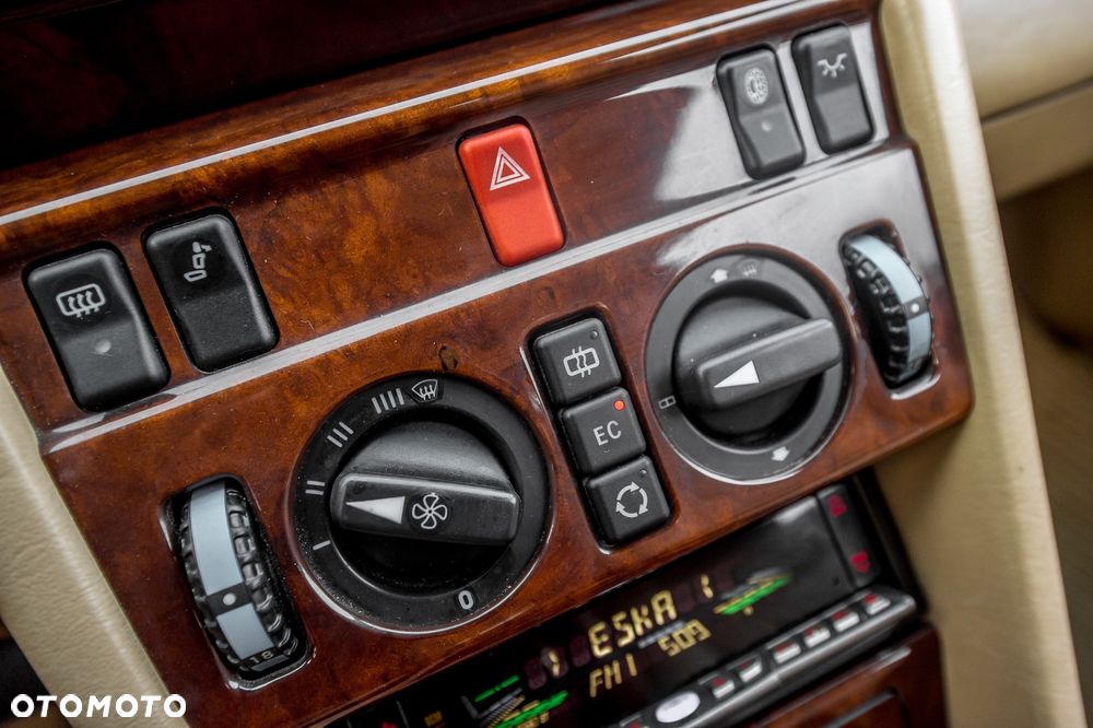Mercedes-Benz W124 (1984-1993) - 26