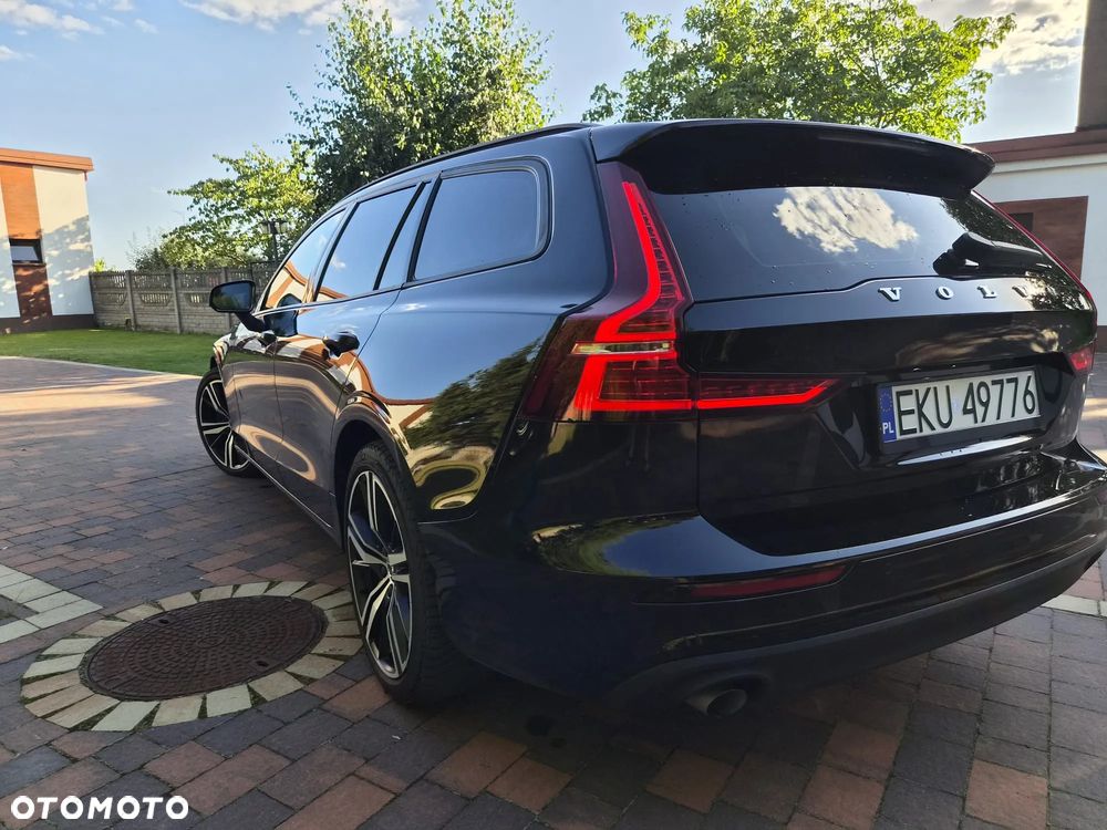 Volvo V60 B4 D Geartronic Momentum Pro - 2