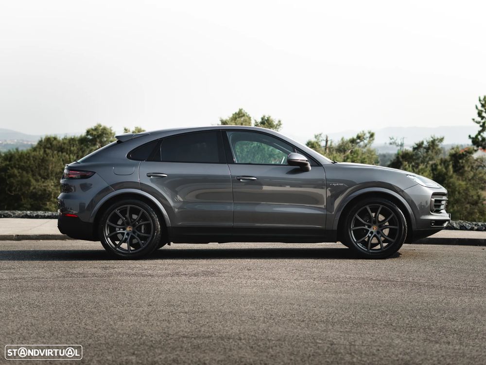 Porsche Cayenne Coupé E-Hybrid - 8