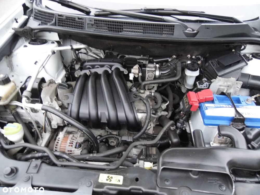 Nissan Qashqai 1.6 visia - 32