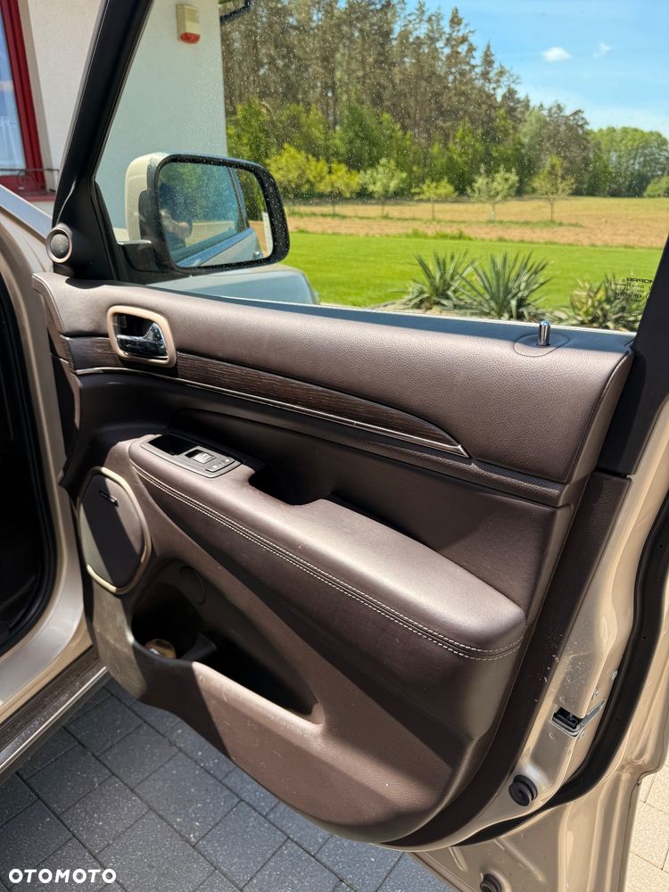 Jeep Grand Cherokee 3.0 CRD Overland Summit - 18