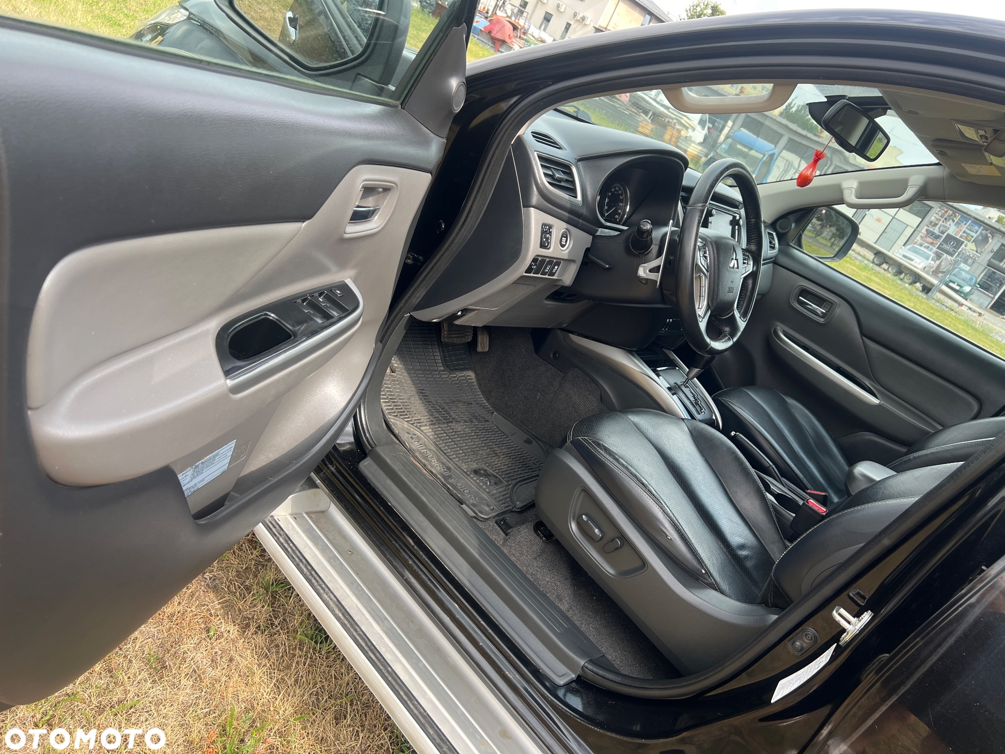 Mitsubishi L200 2.4 d DC Instyle EU6 - 8