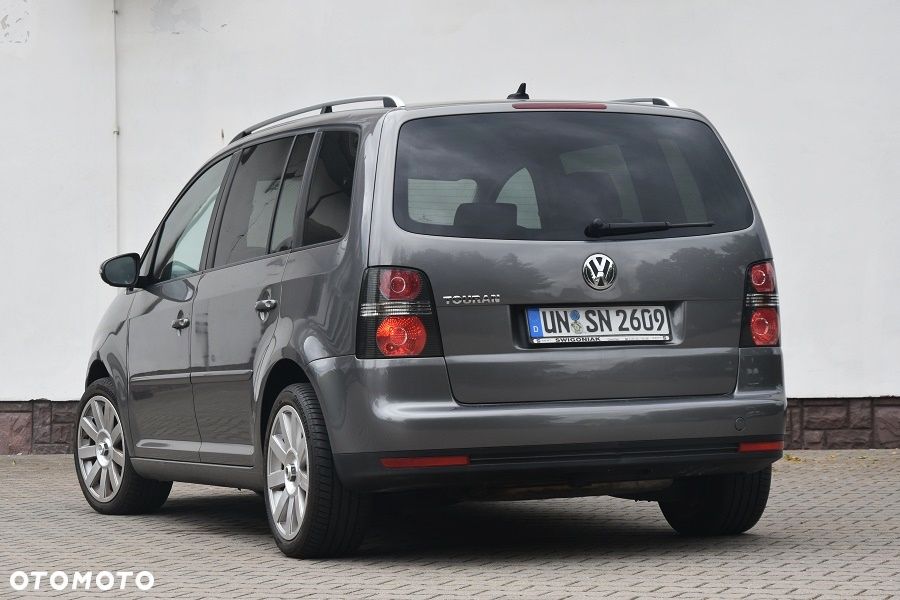 Volkswagen Touran 2.0 TDI DPF BlueMotion Technology Comfortline - 10