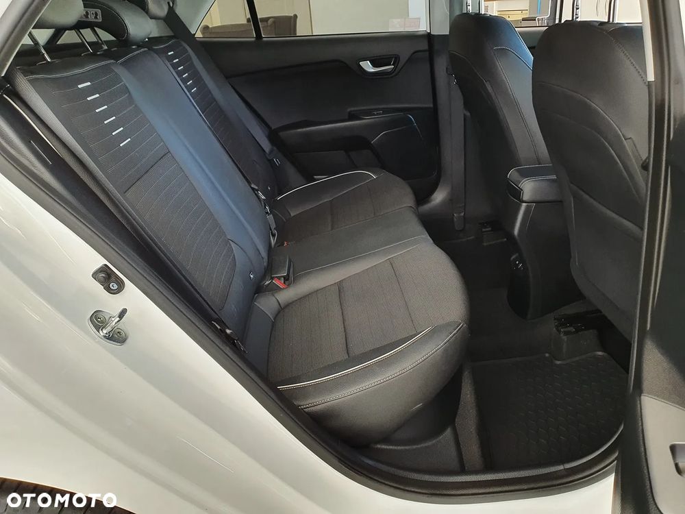 Kia Rio 1.0 T-GDI GT-Line - 11
