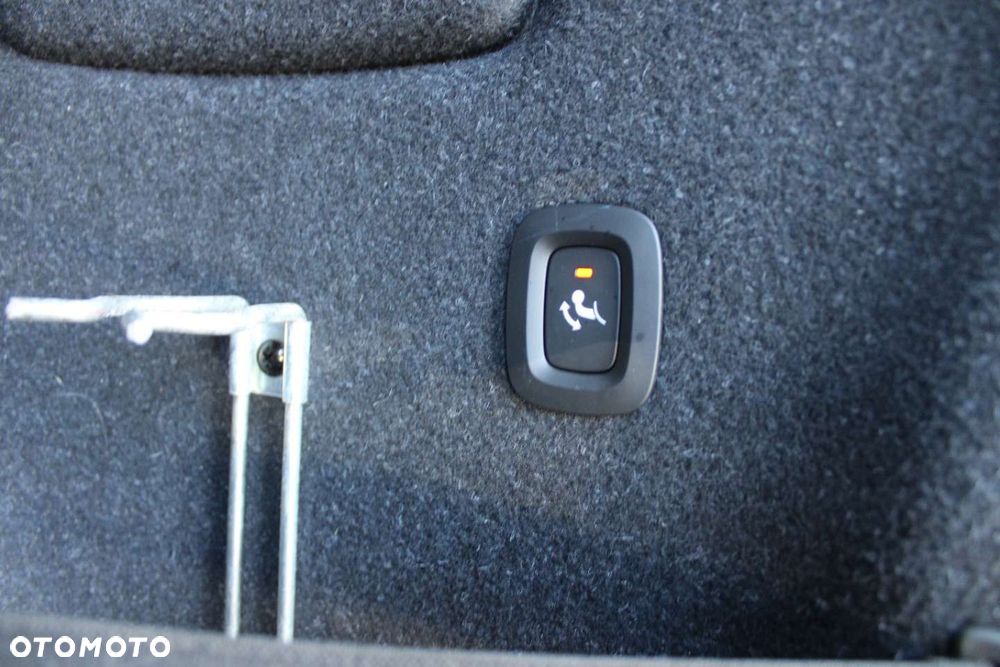 Volvo XC 40 - 25