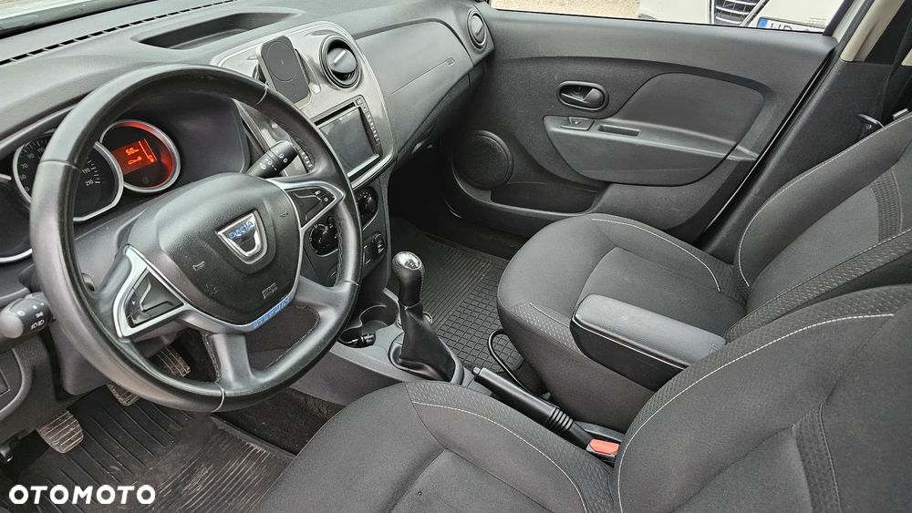 Dacia Logan 1.2 16V Laureate EU6 - 15