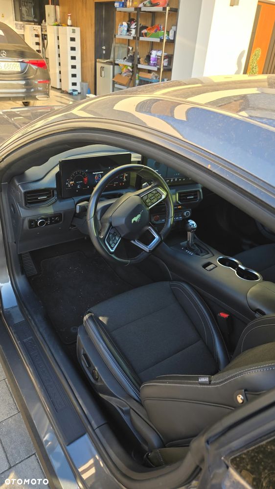 Ford Mustang 5.0 V8 GT - 5