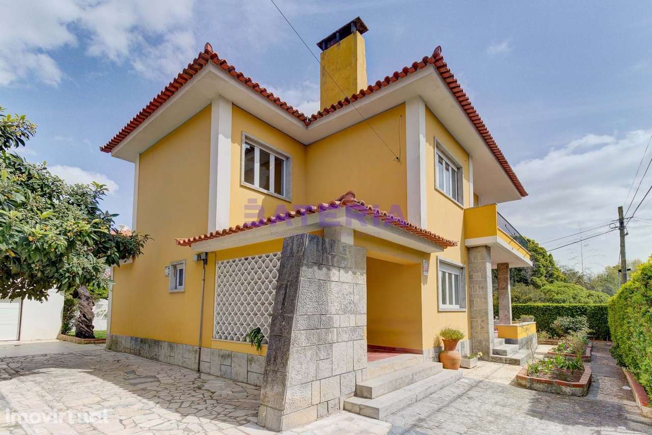 Moradia Independente T5 em Linda-a-Velha - Grande imagem: 3/55