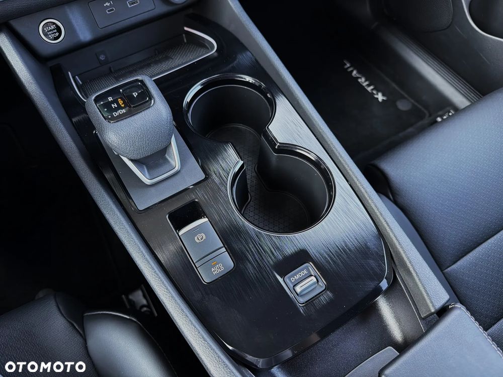 Nissan X-Trail 1.5 VC-T MHEV N-Connecta 2WD Xtronic - 17