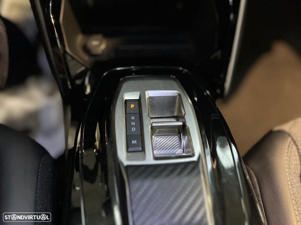 Peugeot 2008 1.2 Hybrid Allure e-DCS6 - 14