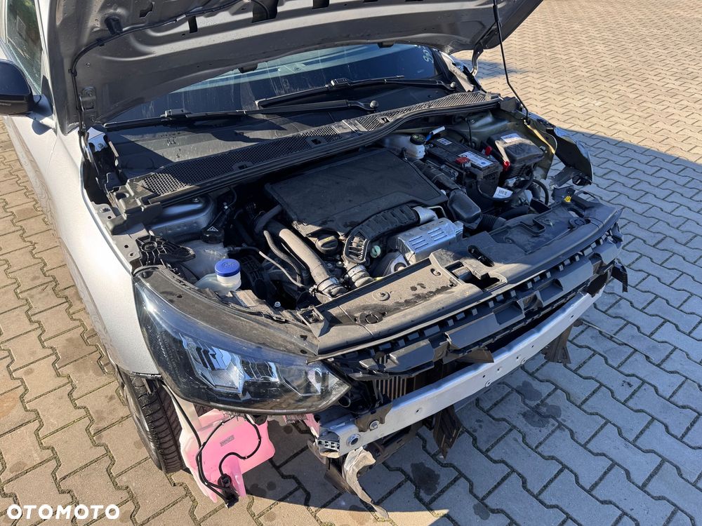 Peugeot 208 PureTech 100 Active - 22