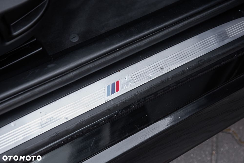 BMW Seria 5 523i Touring - 23