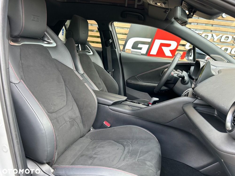 Toyota C-HR 2.0 Hybrid Dynamic Force GR Sport AWD - 9