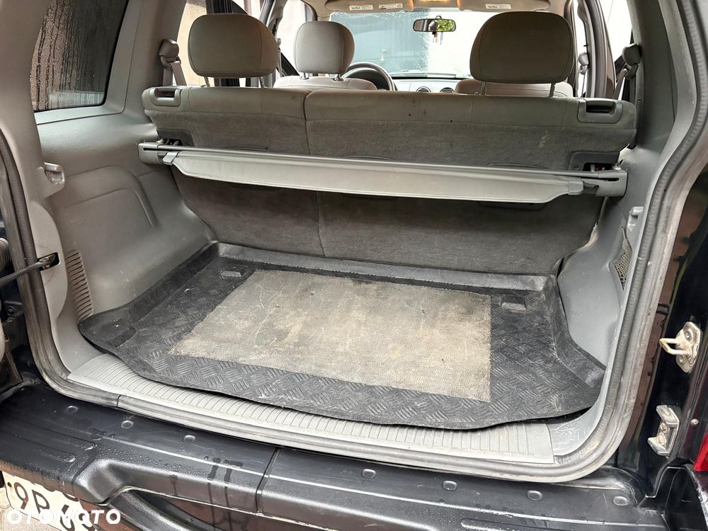 Jeep Liberty - 8