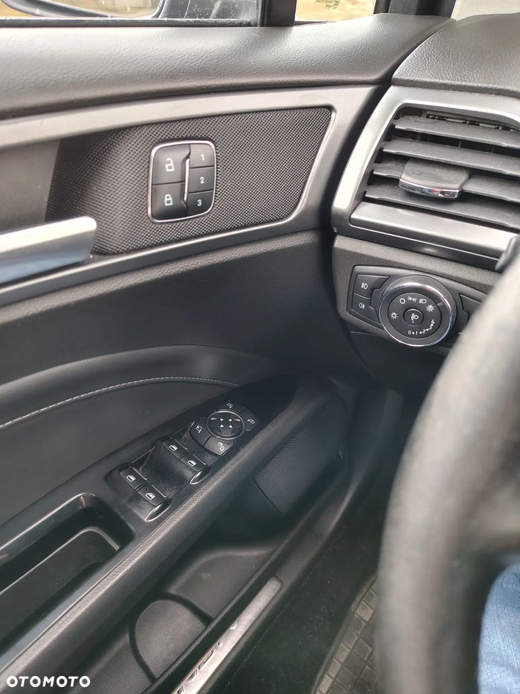 Ford Mondeo 1.5 TDCi ECOnetic Start-Stopp Titanium - 25