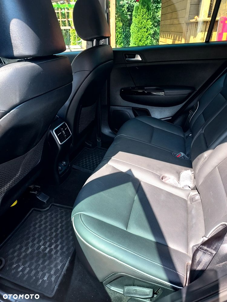 Kia Sportage 1.6 T-GDI Black Edition 2WD - 11
