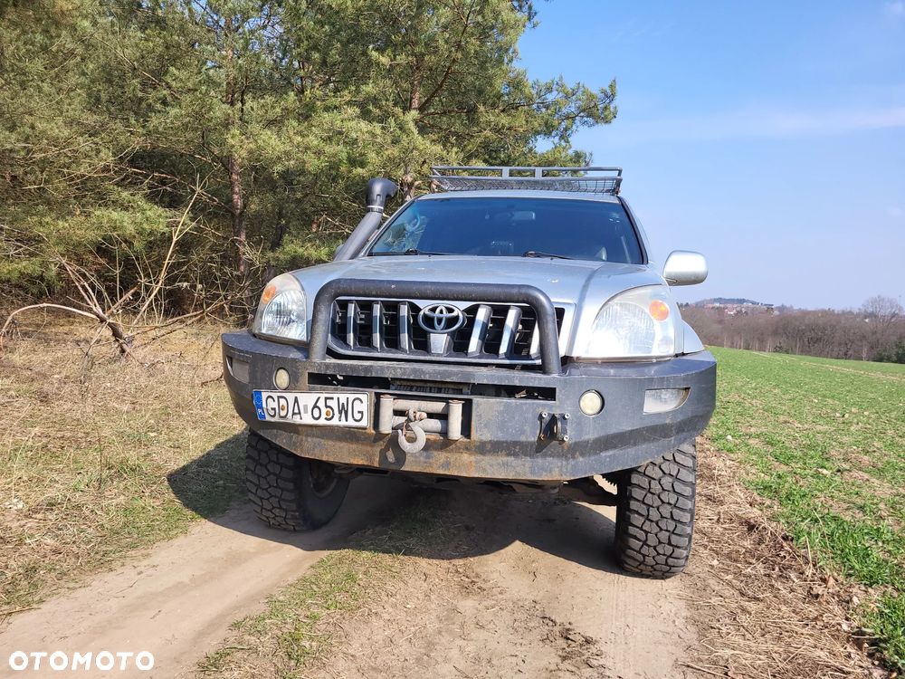 Toyota Land Cruiser - 4