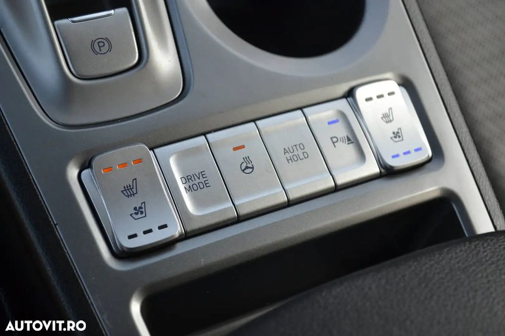 Hyundai KONA Premium - 10