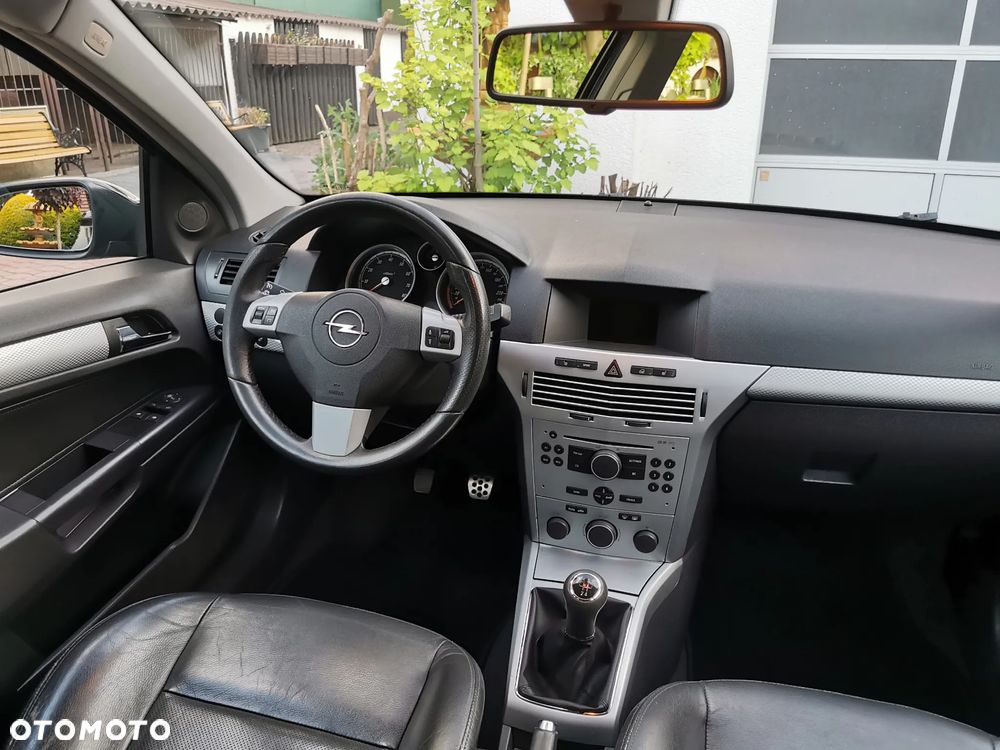 Opel Astra 1.8 Sport - 13