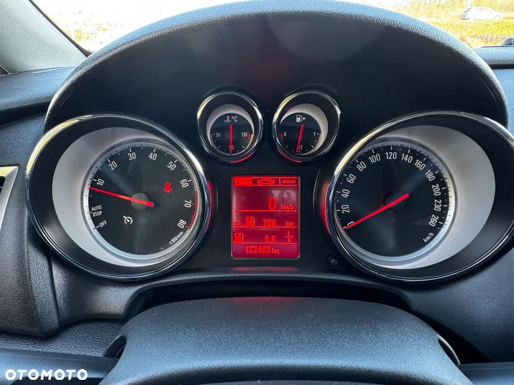 Opel Astra 1.4 Turbo Cosmo - 26